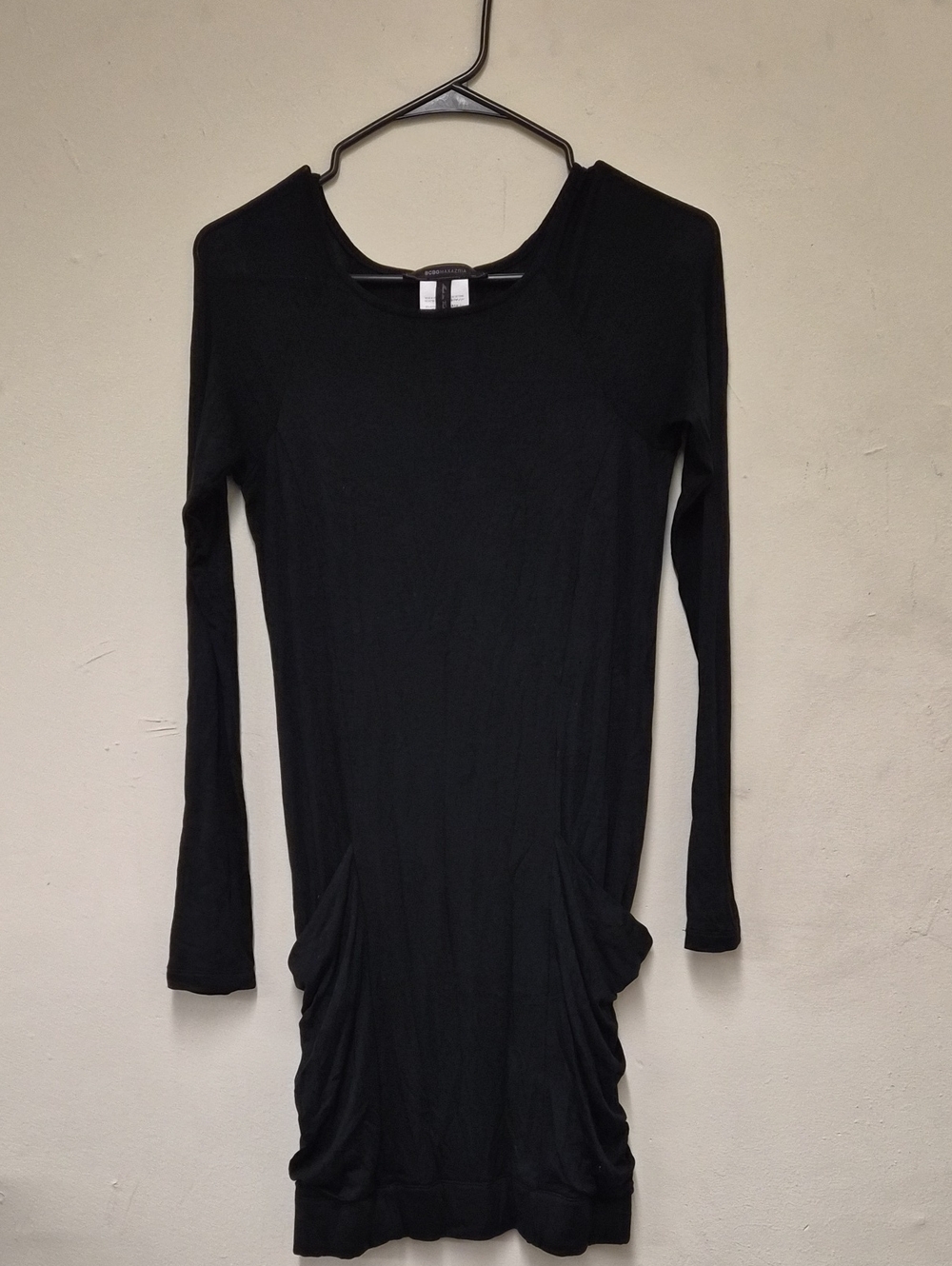 BCBGMaxAzria Black Long-Sleeve Ruched Side Pocket Top Size S